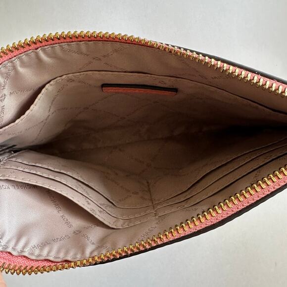 NWOT MICHAEL KORS Light Pink Leather Wristlet Clutch - Picture 7 of 10